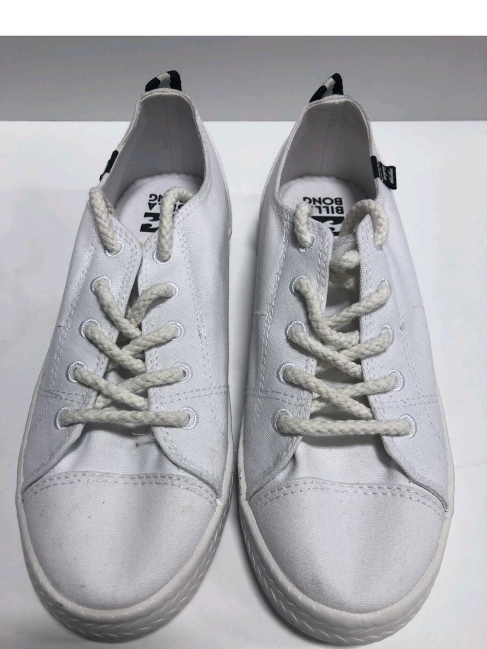 Billabong Women's Low-Top Canvas Sneakers in White Size 10
